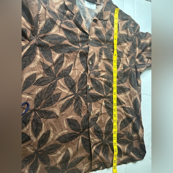 Men’s Shirt Short Sleeve Button Up Brown Leaf Print - Picture 6 of 6